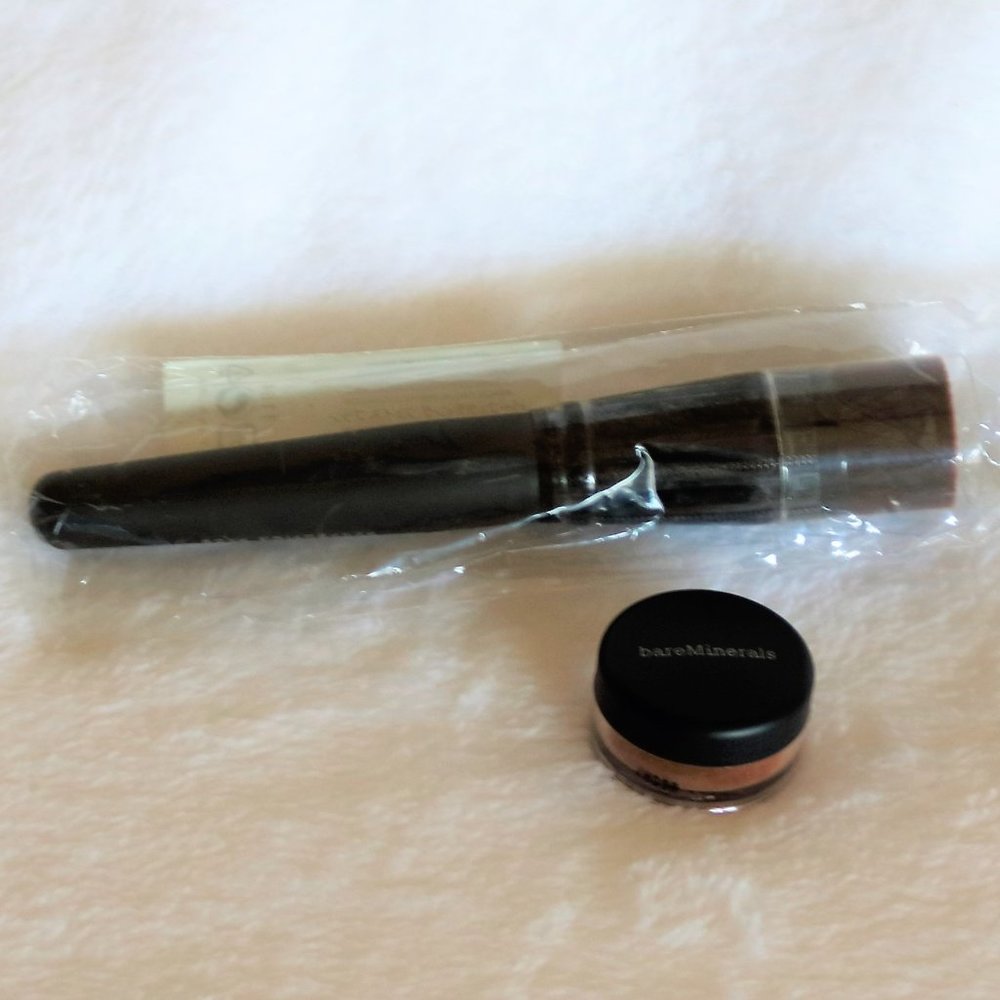 BareMinerals Foundation Brush & Concealer Powder